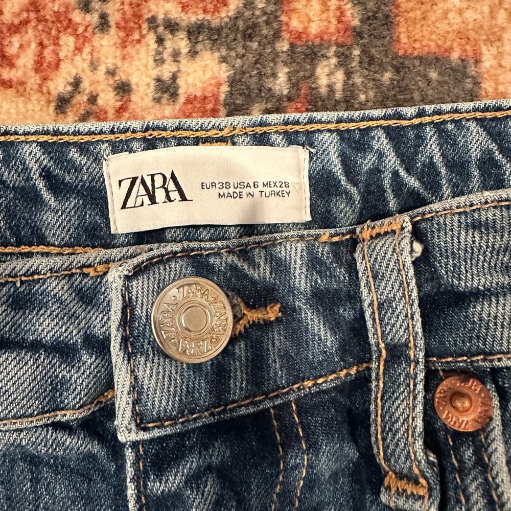 Zara High Rise Slim Fit Ripped Jeans - Picture 8 of 8
